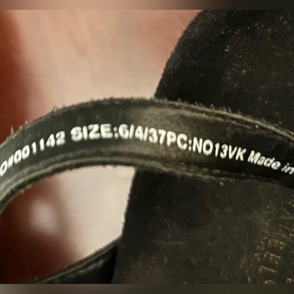 VIONIC Sandals, size 6 - Picture 6 of 6